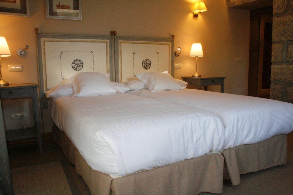Hotel Rural Las Rozuelas Cercedilla Rum bild